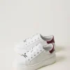 baskets_en_cuir_avec_logo_2.webp Chaussures*TWINSET Milano Baskets En Cuir Avec Logo Bicolore Blanc Optique/Red Plum
