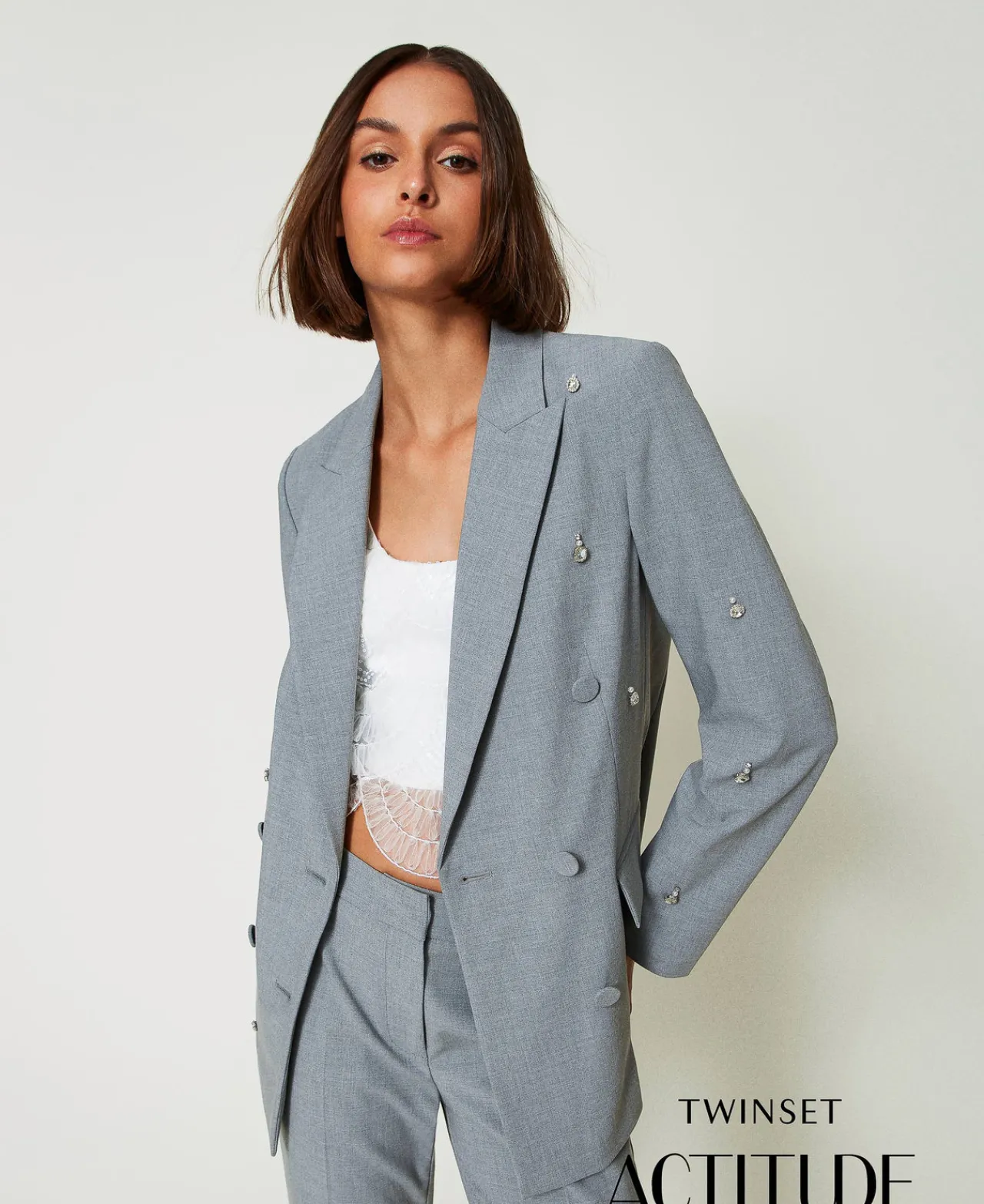 blazer_avec_broderies_ral_0.webp Blousons Et Doudounes | Blazers*TWINSET Milano Blazer Avec Broderies Réalisées à La Main Gris Chiné