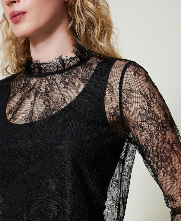 blouse_cropped_en_dentell_4.webp Blouses Et Chemises*TWINSET Milano Blouse Cropped En Dentelle Avec Top Noir