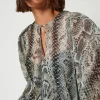 blouse_en_crpon_avec_impr_4.webp Blouses Et Chemises*TWINSET Milano Blouse En Crépon Avec Imprimé Serpent Imprimé Soft Serpent