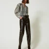 blouse_en_crpon_avec_impr_5.webp Blouses Et Chemises*TWINSET Milano Blouse En Crépon Avec Imprimé Serpent Imprimé Soft Serpent