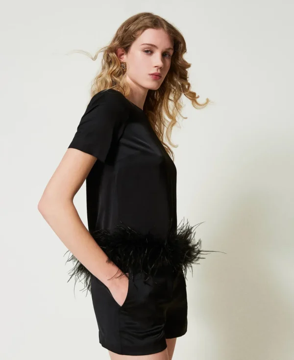 blouse_en_satin_avec_plum_2.webp Blouses Et Chemises*TWINSET Milano Blouse En Satin Avec Plumes Noir