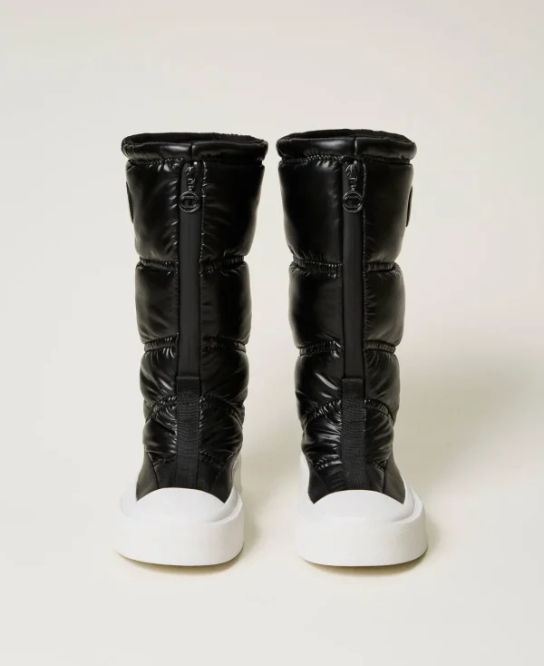 bottes_rembourres_avec_lo_4.webp Chaussures Plates | Bottes Et Bottines*TWINSET Milano Bottes Rembourrées Avec Logo Noir