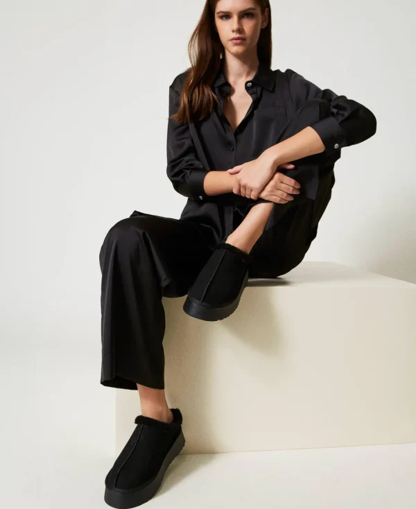 chaussures_mules_avec_fau_1.webp Chaussures Plates*TWINSET Milano Chaussures Mules Avec Fausse Fourrure Noir