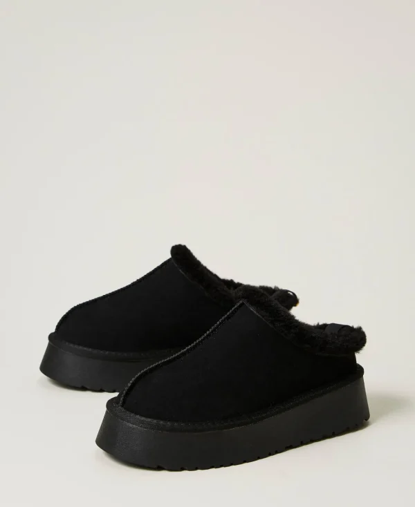 chaussures_mules_avec_fau_2.webp Chaussures Plates*TWINSET Milano Chaussures Mules Avec Fausse Fourrure Noir