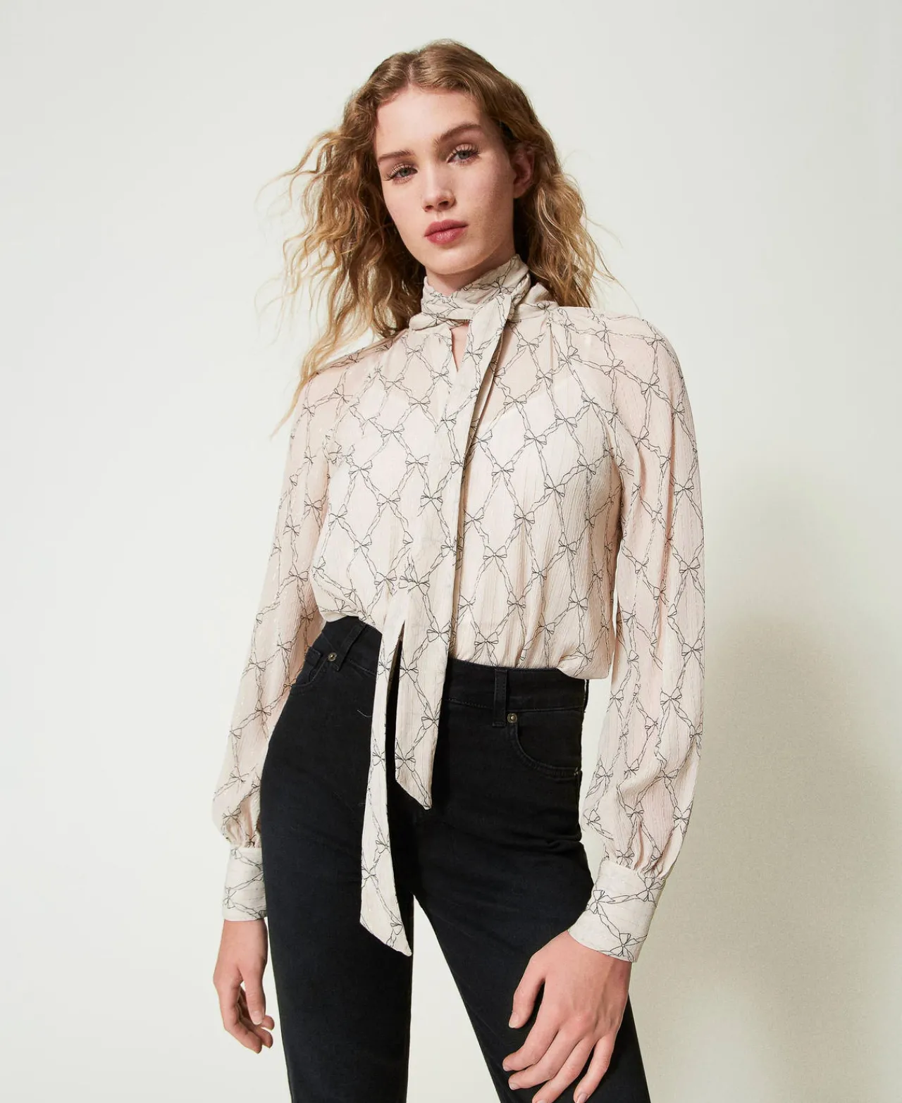 Blouses Et Chemises*TWINSET Milano Chemise En Crépon Avec Imprimé Nœuds Imprimé Nœuds Blanc « White Cream »/Noir