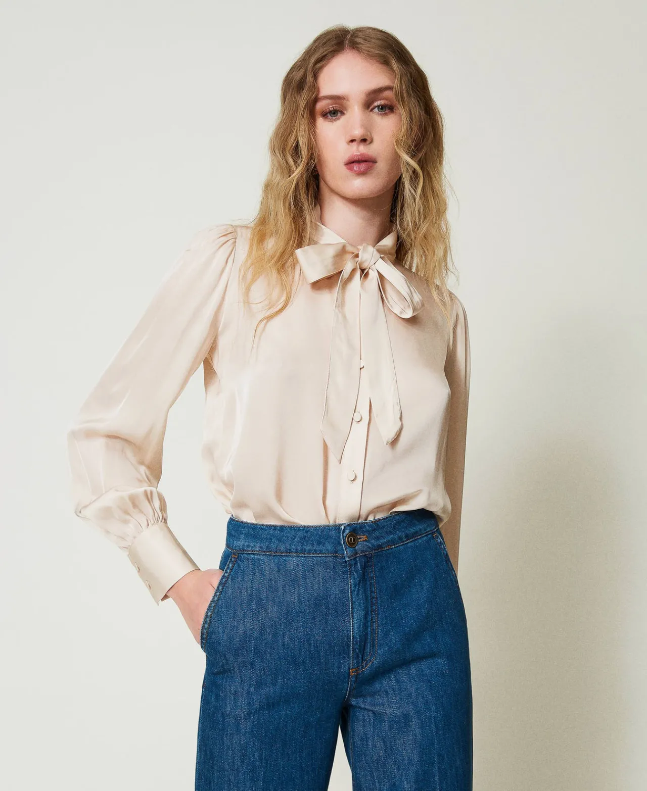 Blouses Et Chemises*TWINSET Milano Chemise En Satin Avec Nœud Blanc « Old White »