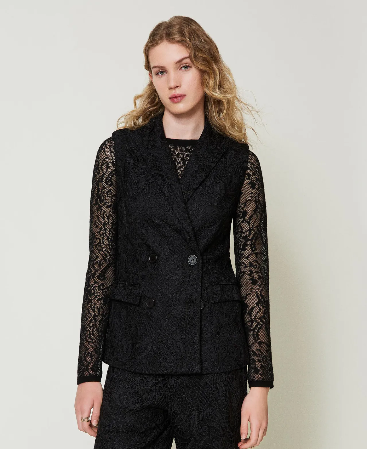 Blousons Et Doudounes | Blazers*TWINSET Milano Gilet Croisé En Dentelle Macramé Noir
