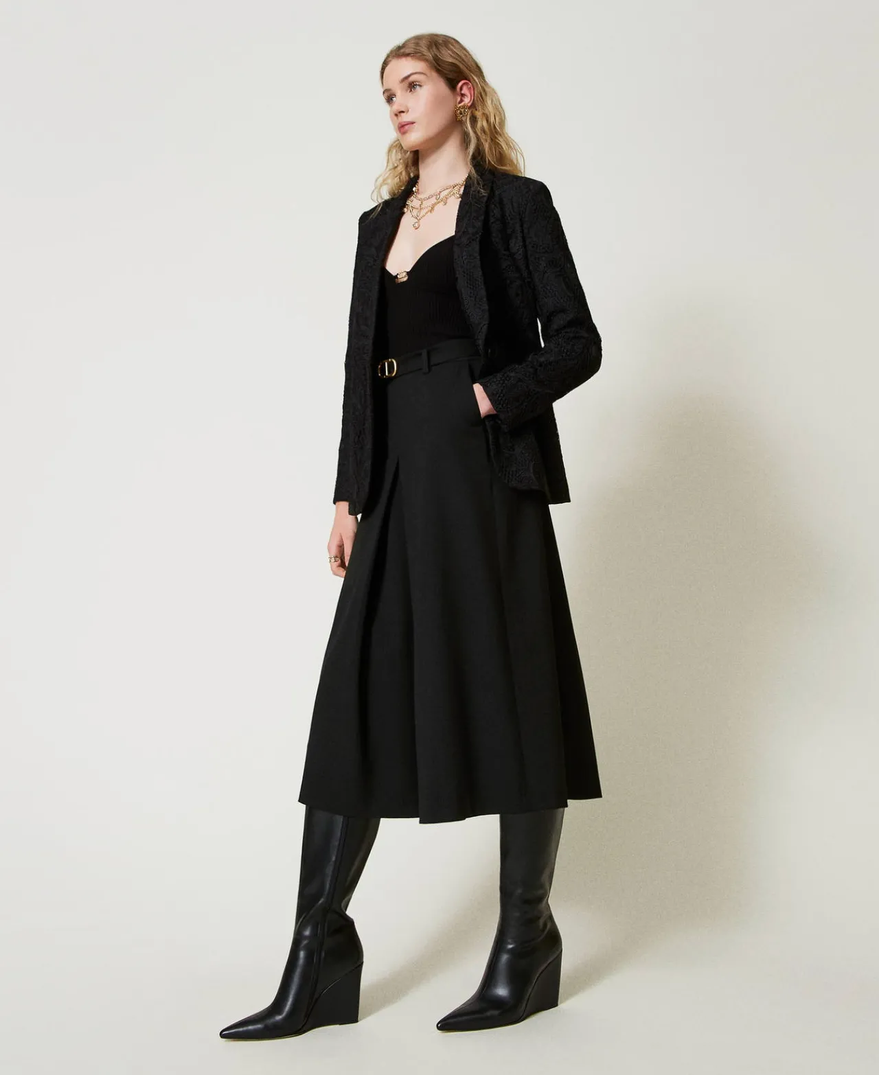 jupeculotte_en_laine_mlan_0.webp Pantalons Élégants | Pantalons Larges Et Palazzo*TWINSET Milano Jupe-culotte En Laine Mélangée Avec Ceinture Noir
