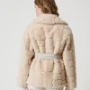 Manteaux Et Trenchs*TWINSET Milano Manteau Court En Fausse Fourrure Avec Oval T Blanc « White Cream »