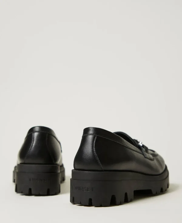 mocassins_en_cuir_avec_ov_2.webp Chaussures*TWINSET Milano Mocassins En Cuir Avec Oval T Noir