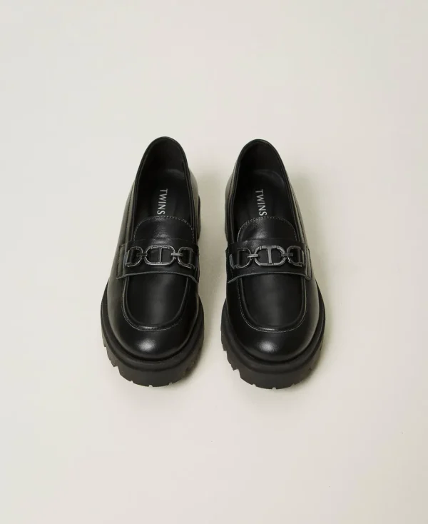 mocassins_en_cuir_avec_ov_3.webp Chaussures*TWINSET Milano Mocassins En Cuir Avec Oval T Noir