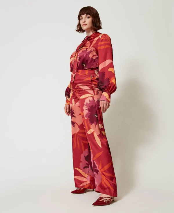 pantalon_ample_en_satin_f_2.webp Pantalons Larges Et Palazzo*TWINSET Milano Pantalon Ample En Satin Floral Grandes Fleurs Rouge/Red Plum