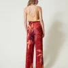 pantalon_ample_en_satin_f_6.webp Pantalons Larges Et Palazzo*TWINSET Milano Pantalon Ample En Satin Floral Grandes Fleurs Rouge/Red Plum