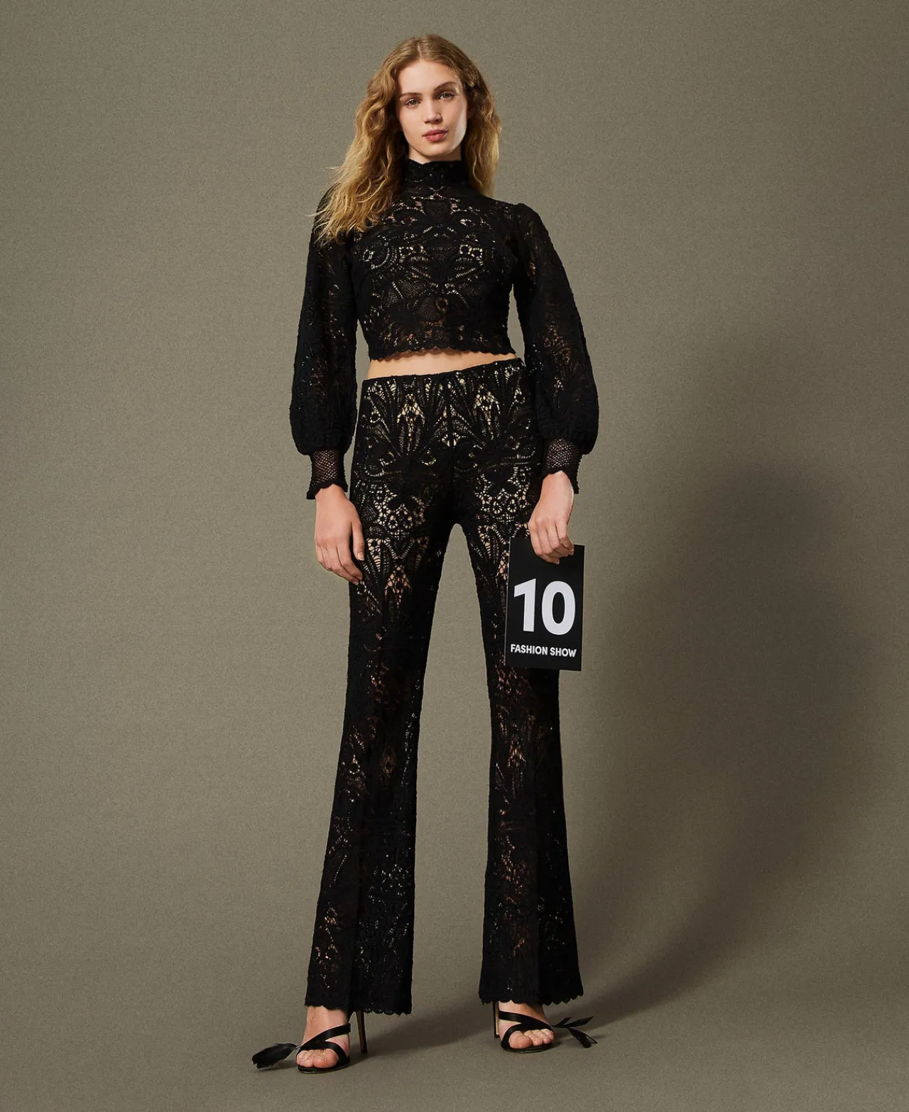pantalon_en_maille_floral_0.webp Pantalons Élégants | Pantalons Droits Et Cigarette*TWINSET Milano Pantalon En Maille Florale Au Crochet Noir