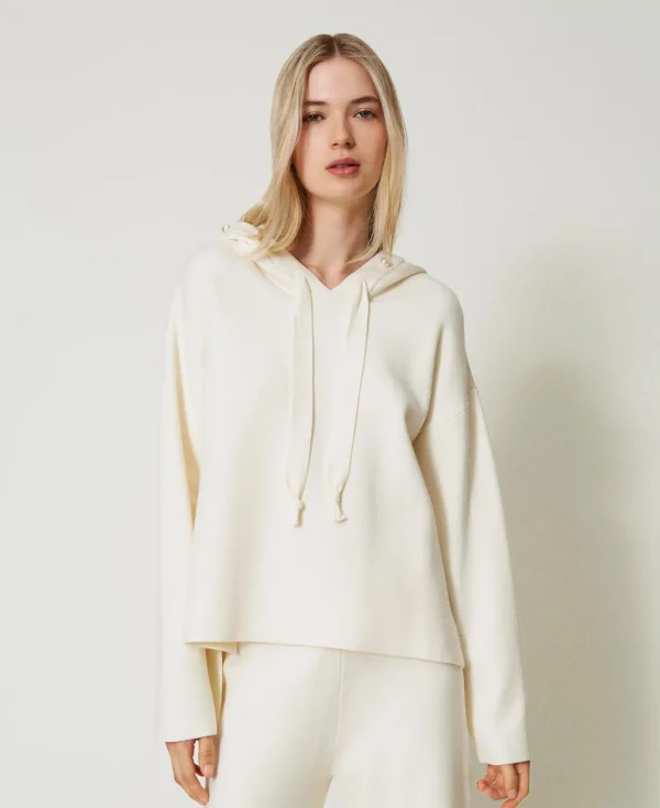 pull_avec_capuche_et_perl_2.webp Pulls Et Cardigans | Sweat-Shirts*TWINSET Milano Pull Avec Capuche Et Perles Blanc Antique White
