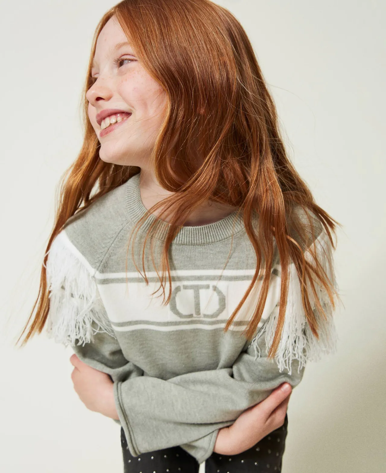 pull_avec_oval_t_jacquard_0.webp Pulls Et Cardigans*TWINSET Milano Pull Avec Oval T Jacquard Et Franges Bicolore Bleu « Frozen Fjord »/Blanc Cassé