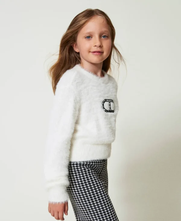pull_effet_fourrure_avec__2.webp Pulls Et Cardigans*TWINSET Milano Pull Effet Fourrure Avec Logo Oval T Off White