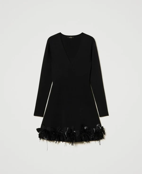 robe_courte_en_maille_ave_1.webp Robes En Maille | Robes Courtes*TWINSET Milano Robe Courte En Maille Avec Fleurs Et Plumes Noir