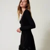 robe_courte_en_maille_ave_2.webp Robes En Maille | Robes Courtes*TWINSET Milano Robe Courte En Maille Avec Fleurs Et Plumes Noir