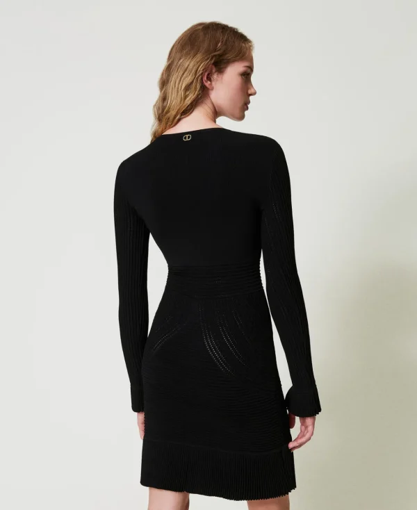robe_courte_en_maille_ave_3-1.webp Robes En Maille | Robes Courtes*TWINSET Milano Robe Courte En Maille Avec Mélange De Points Noir