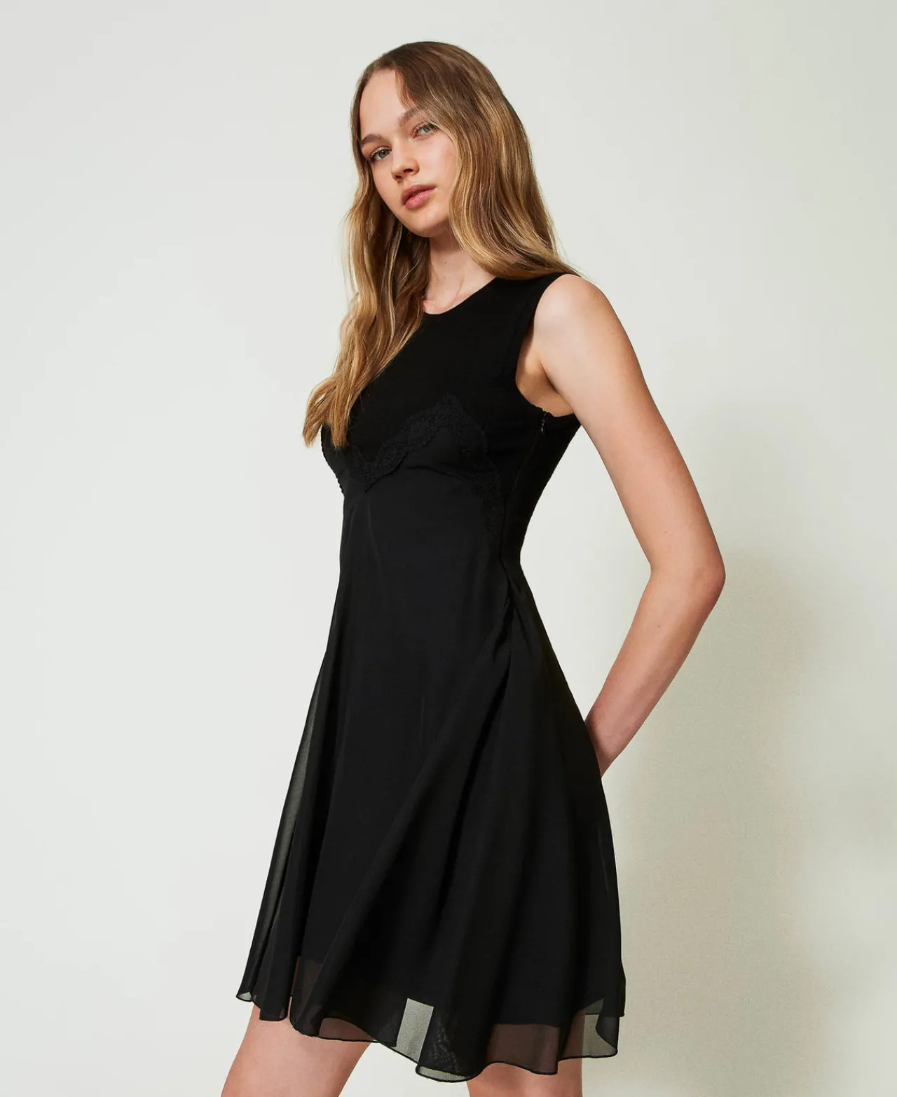 Robes Élégantes | Robes En Maille*TWINSET Milano Robe Courte En Maille Et Crêpe Georgette Noir