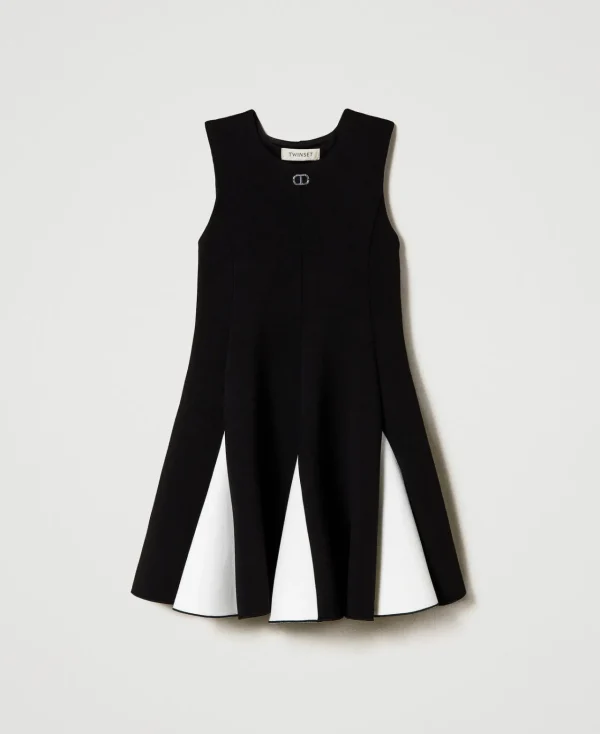robe_courte_en_scuba_bico_1.webp Robes*TWINSET Milano Robe Courte En Scuba Bicolore Bicolore Noir / Blanc Cassé