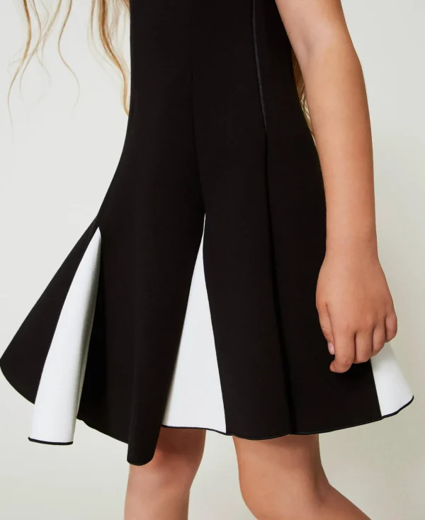 robe_courte_en_scuba_bico_4.webp Robes*TWINSET Milano Robe Courte En Scuba Bicolore Bicolore Noir / Blanc Cassé