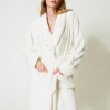 robe_de_chambre_en_fausse_0.webp Sous-Vêtements Et Vêtements De Nuit*TWINSET Milano Robe De Chambre En Fausse Fourrure Avec Perles Blanc Antique White
