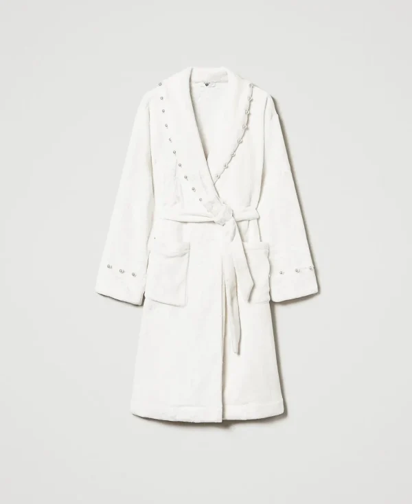 robe_de_chambre_en_fausse_1.webp Sous-Vêtements Et Vêtements De Nuit*TWINSET Milano Robe De Chambre En Fausse Fourrure Avec Perles Blanc Antique White