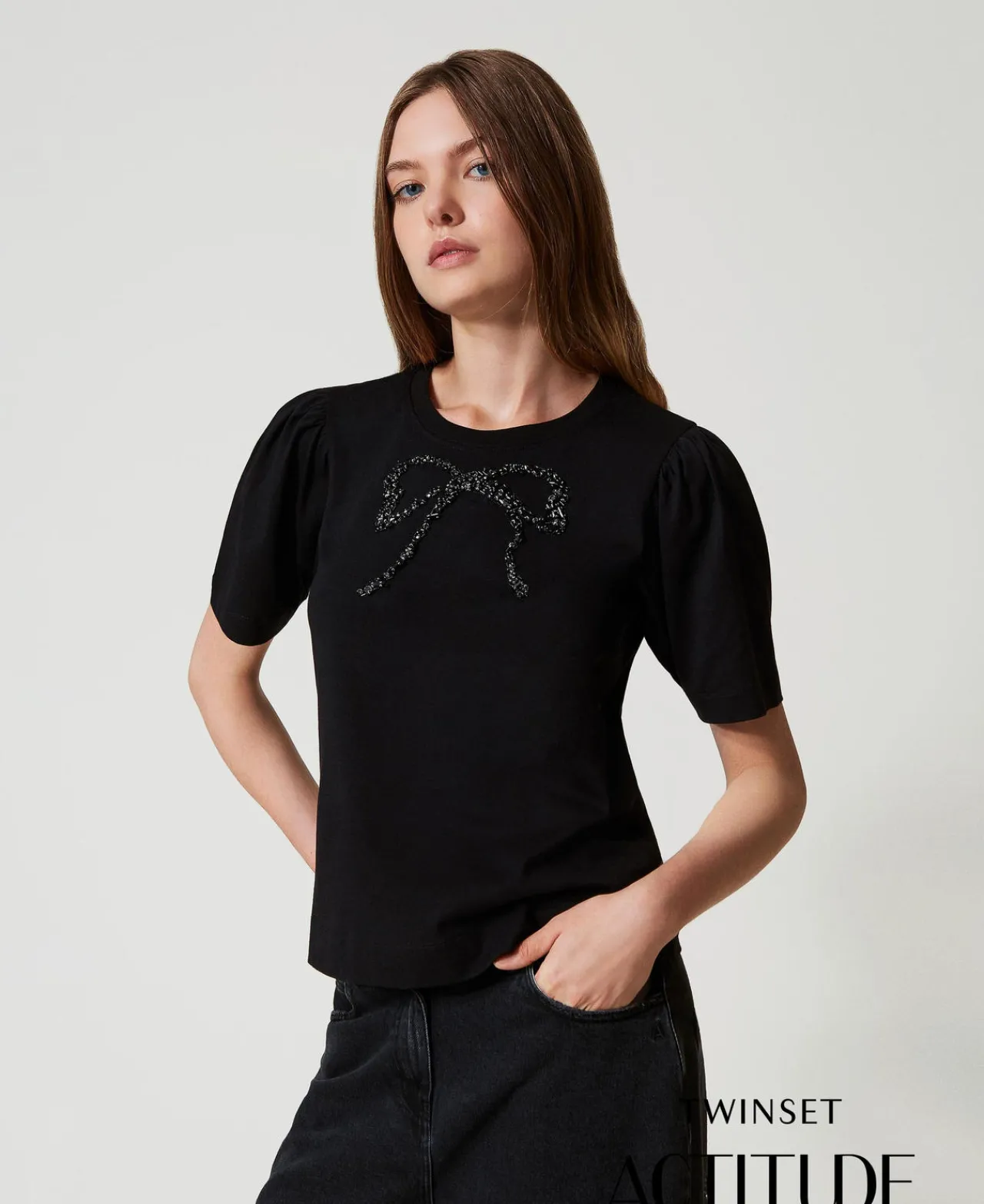 T-Shirts Et Tops*TWINSET Milano T-shirt Avec Broderie En Nœud Noir
